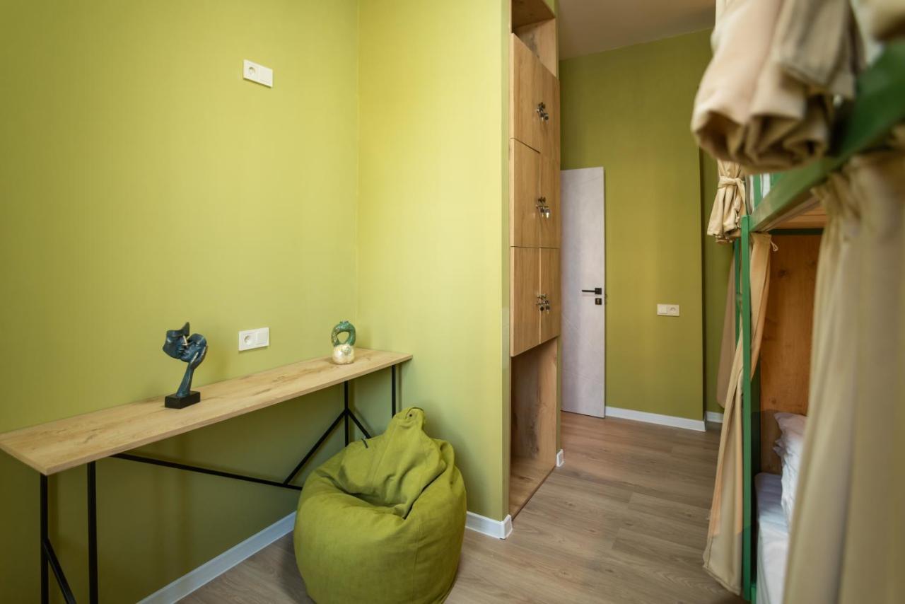 La Casa Emilioangi Hostel Yerevan Bagian luar foto