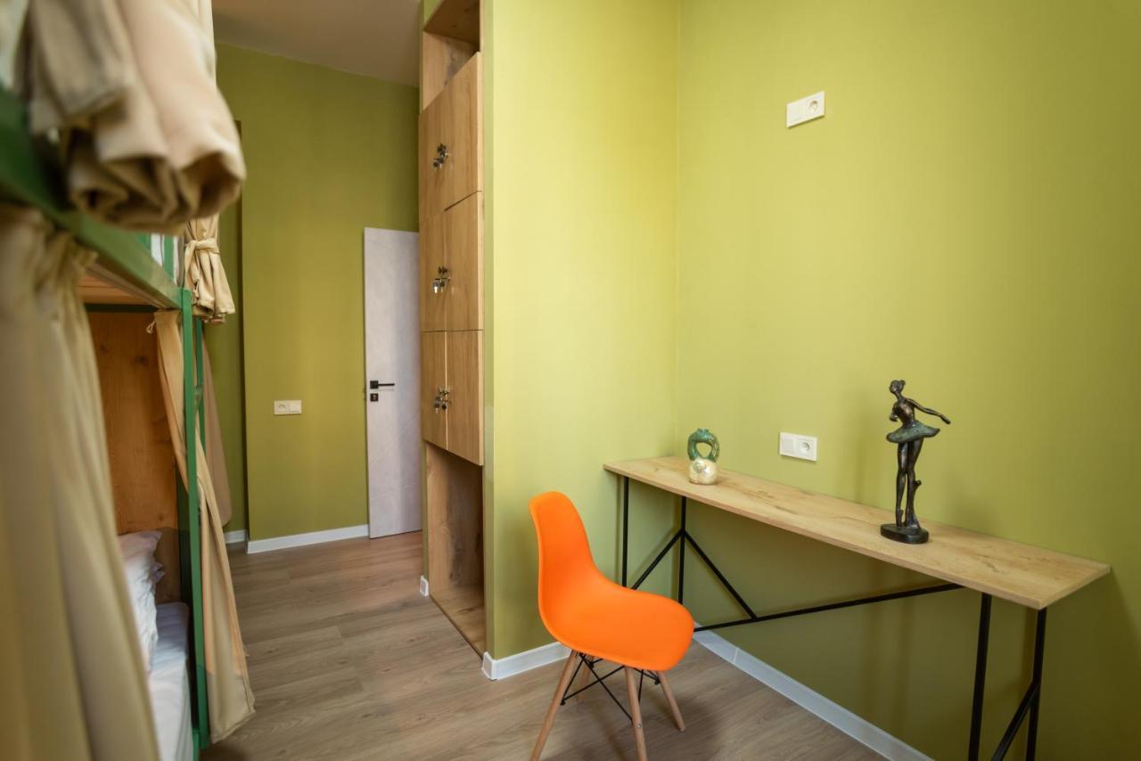 La Casa Emilioangi Hostel Yerevan Bagian luar foto