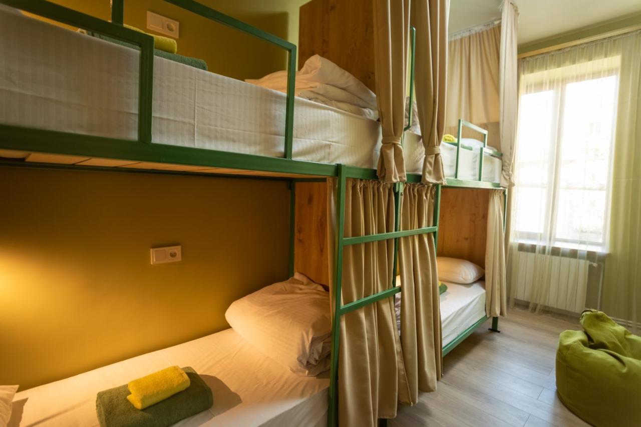 La Casa Emilioangi Hostel Yerevan Bagian luar foto