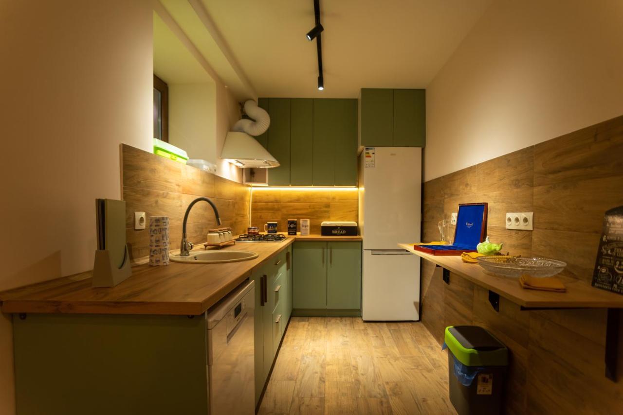 La Casa Emilioangi Hostel Yerevan Bagian luar foto