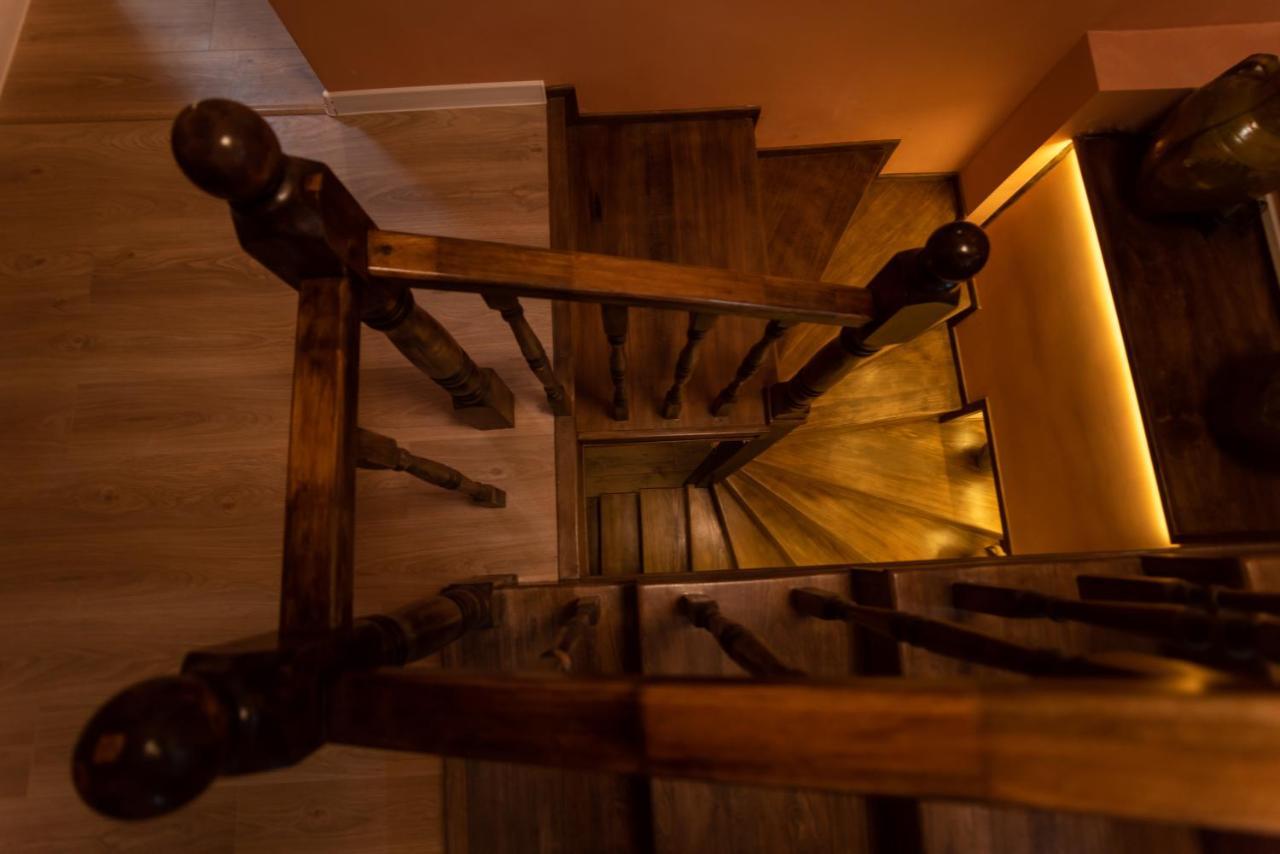 La Casa Emilioangi Hostel Yerevan Bagian luar foto