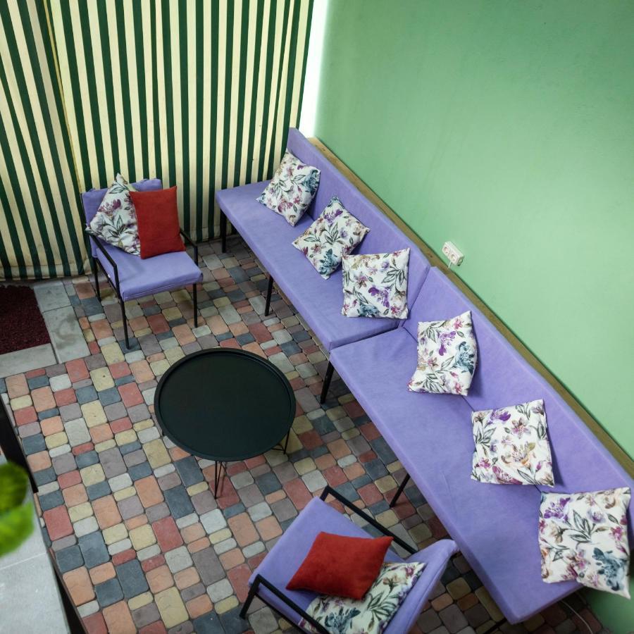 La Casa Emilioangi Hostel Yerevan Bagian luar foto