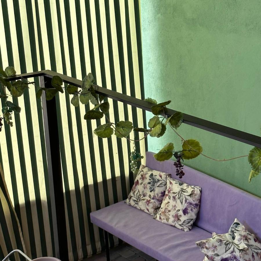 La Casa Emilioangi Hostel Yerevan Bagian luar foto