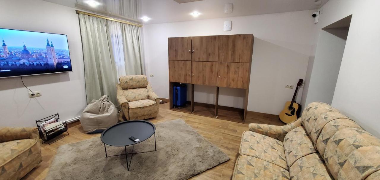 La Casa Emilioangi Hostel Yerevan Bagian luar foto