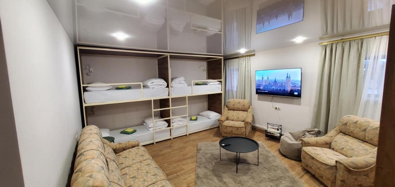 La Casa Emilioangi Hostel Yerevan Bagian luar foto