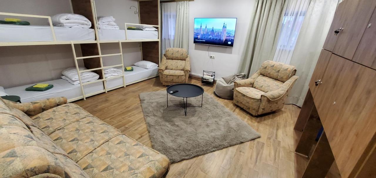 La Casa Emilioangi Hostel Yerevan Bagian luar foto